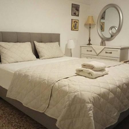 Central Town House 60M2**** Pireus Exteriör bild